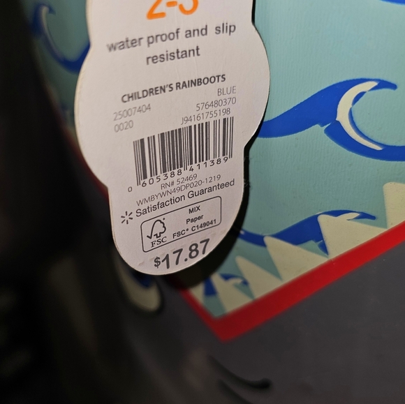 Rainboots - Picture 4 of 5